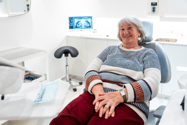 How Soon Can I Drink Alcohol Or Consume Other Foods After A Tooth Extraction?